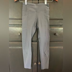 Lululemon Grey Leggings SIZE-2